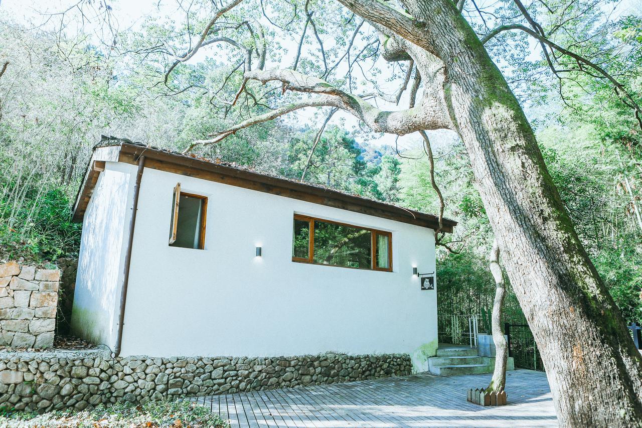 July Bamboo Hostel Deqing Exterior photo